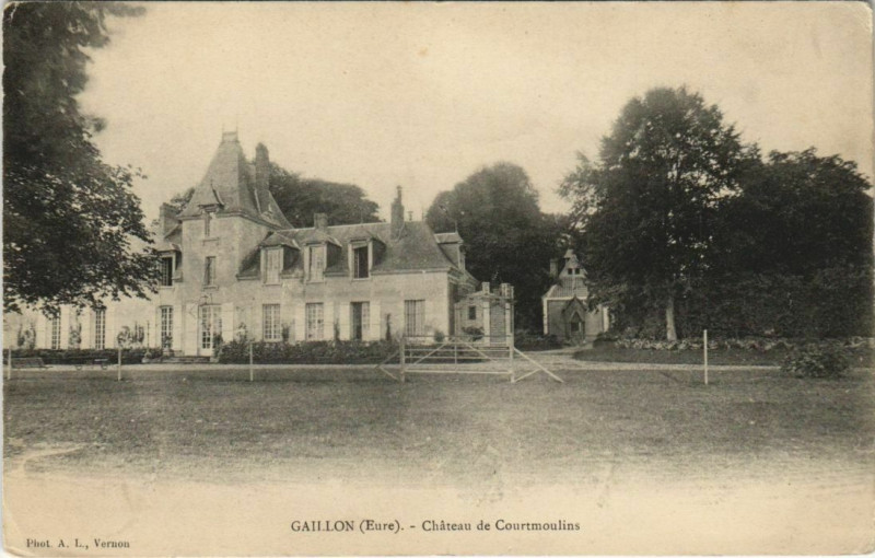 Carte postale ancienne Gaillon-Chateau de Courtmoulins à Gaillon