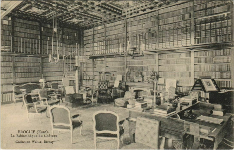 Carte postale ancienne Broglie-Le bibliothéque du Chateau à Broglie