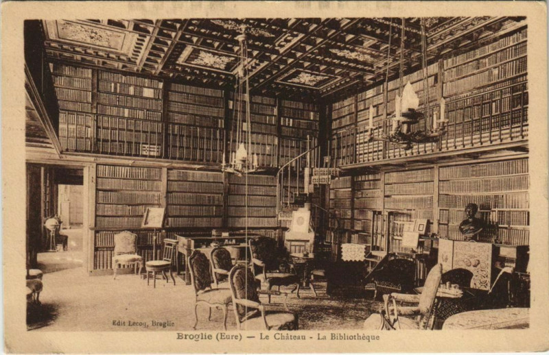 Carte postale ancienne Broglie-Le Chateau-Le Bibiliothéque à Broglie