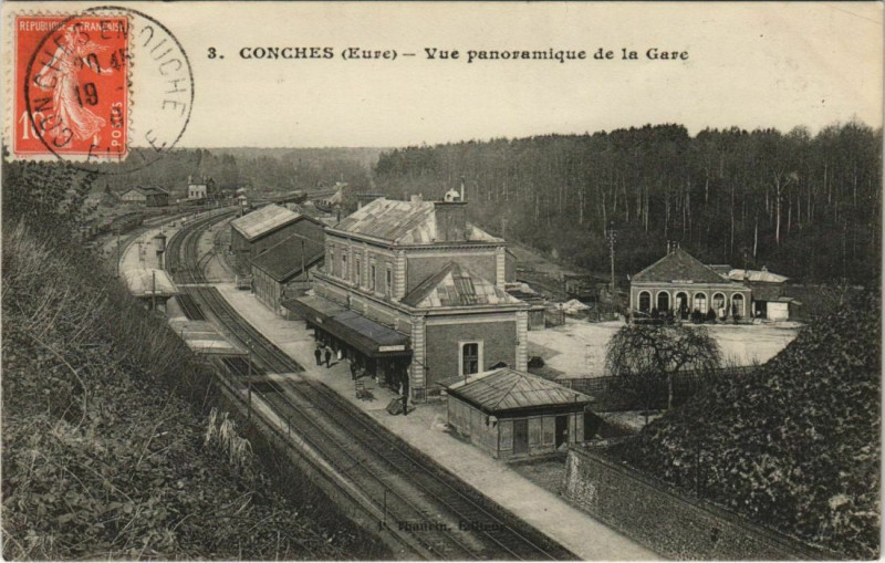 Carte postale ancienne Conches-Vue panoramique de la Gare