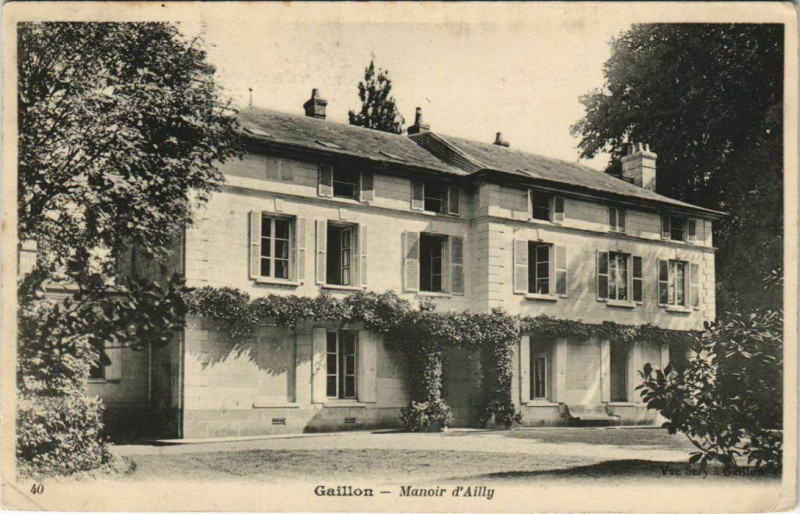 Carte postale ancienne Gaillon-Manoir d'Ailly à Gaillon