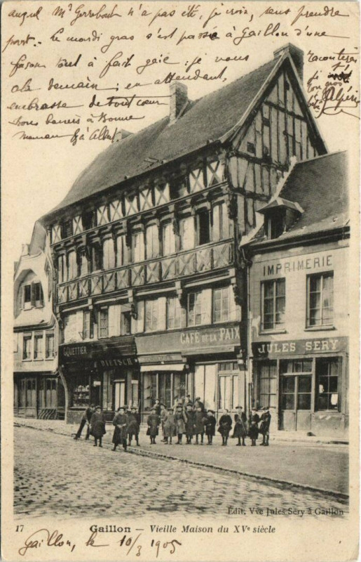 Carte postale ancienne Gaillon-Vieille Maison du XVe siécle à Gaillon