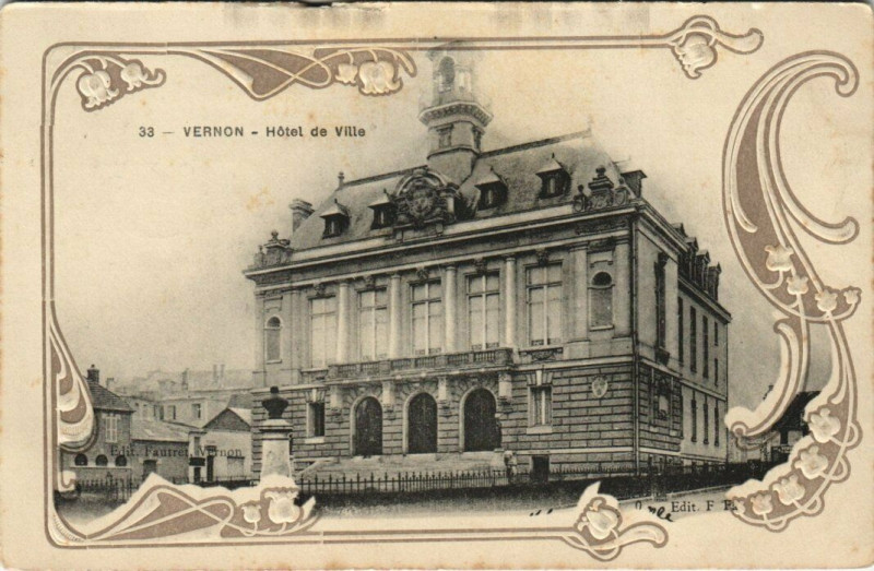 Carte postale ancienne Vernon - Hotel de Ville à Vernon