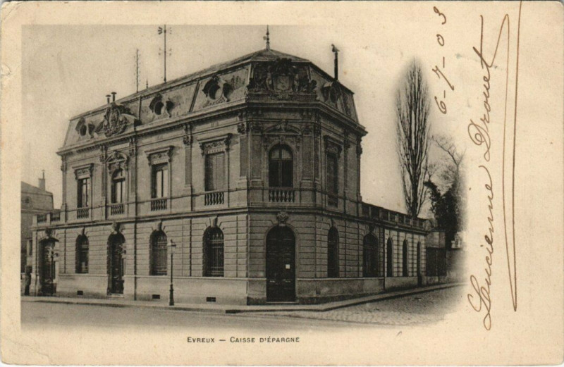 Carte postale ancienne Evreux - Caisse d'Epargne à Évreux