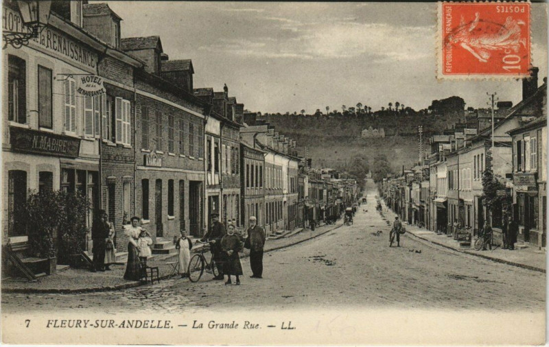 Carte postale ancienne Fleury-sur-Andelle - La Grande Rue à Fleury-sur-Andelle