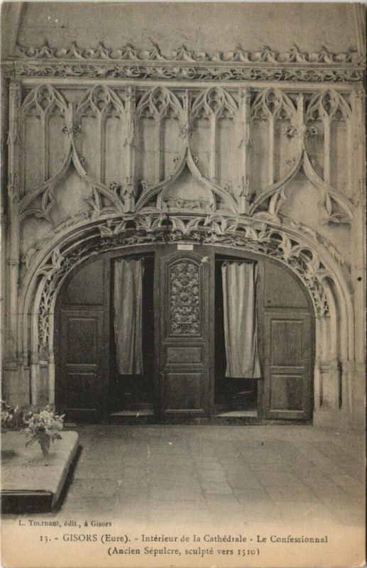 Carte postale ancienne Gisors - Interieur de la Cathedrale-Le Confessional à Gisors