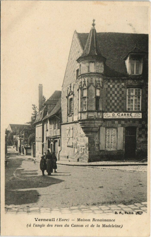 Carte postale ancienne Verneuil-Maison Renaissance