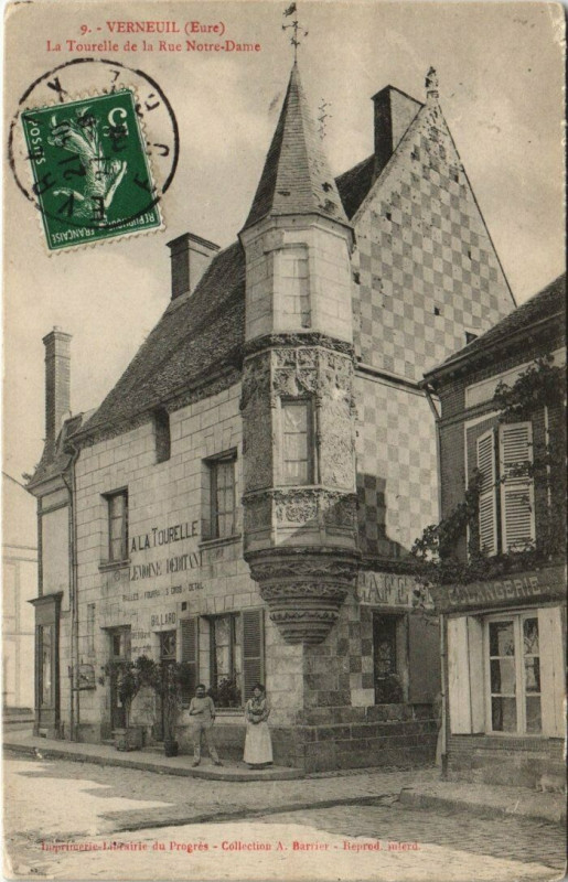 Carte postale ancienne Verneuil - La Tourelle de la Rue Notre Dame
