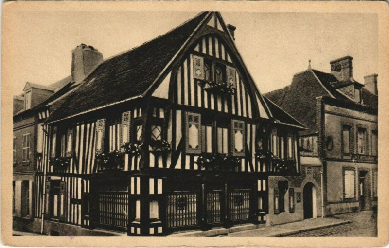 Carte postale ancienne Verneuil-sur-Avre Maison des Amis de Verneuil