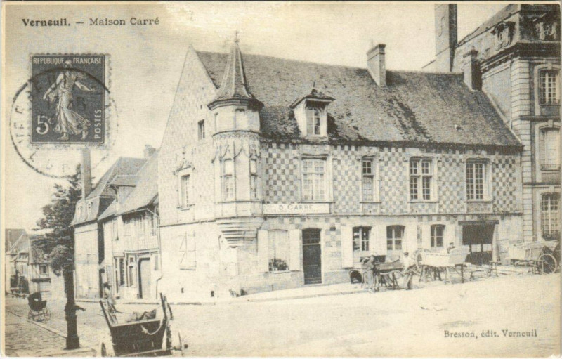 Carte postale ancienne Verneuil-Maison Carre