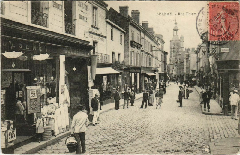 Carte postale ancienne Bernay-Rue Thiers à Bernay