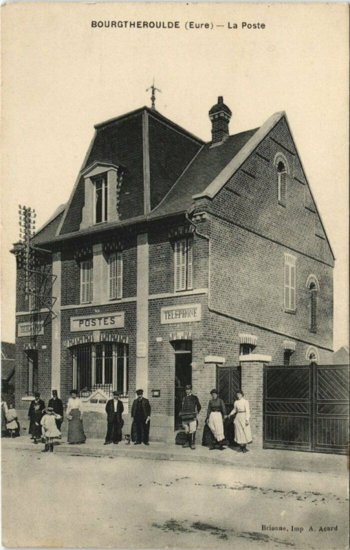 Carte postale ancienne Bourgtheroulde-La Poste