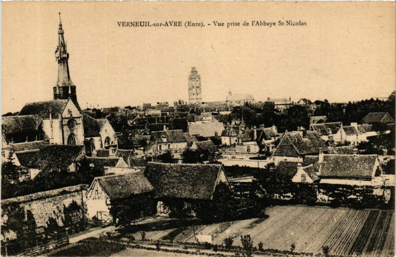 Carte postale ancienne Verneuil-sur-Avre Vue prise de lAbbaye Saint-Nicolas