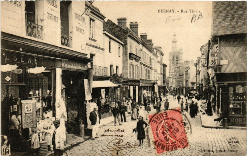Carte postale ancienne Bernay - Rue Thiers à Bernay