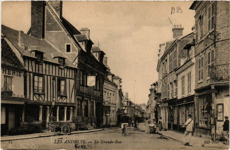 Carte postale ancienne Les Andelys - La Grande Rue aux Andelys