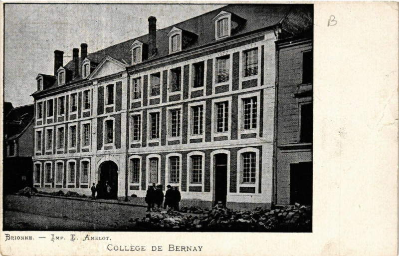 Carte postale ancienne College de Bernay à Bernay