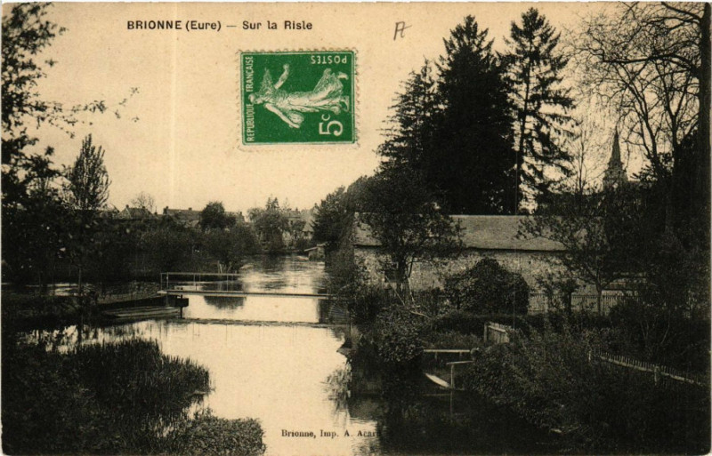 Carte postale ancienne Brionne - Sur la Risle à Brionne
