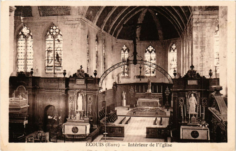 Carte postale ancienne Ecouis - Interieur de l'Eglise à Écouis