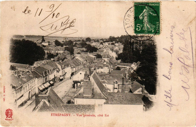 Carte postale ancienne Etrepagny - Vue générale cote Est à Étrépagny