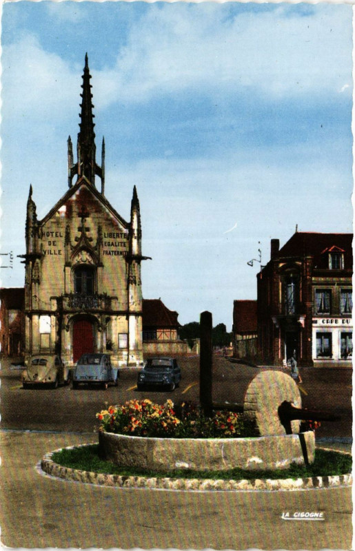 Carte postale ancienne Breteuil-sur-Iton - Place Laffitte à Breteuil