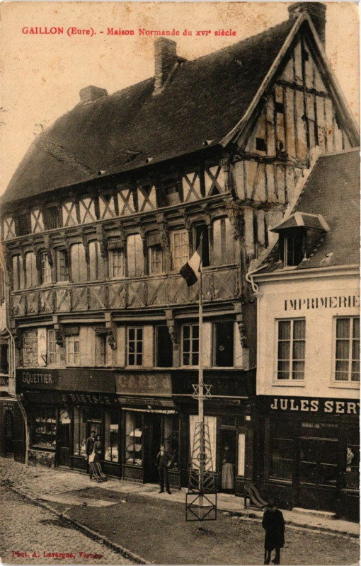 Carte postale ancienne Gaillon - Maison Normande du Xvi siecle à Gaillon