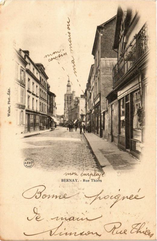 Carte postale ancienne Bernay - Rue Thiers à Bernay