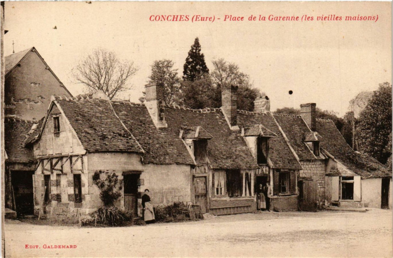 Carte postale ancienne Conches - Place de la Garenne