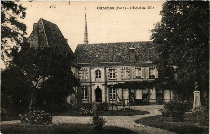 Carte postale ancienne Conches - L'Hotel de Ville