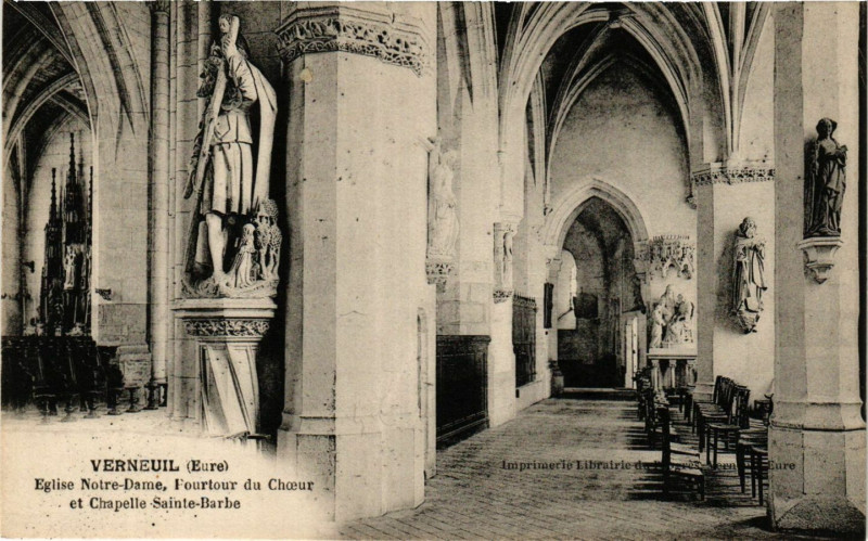 Carte postale ancienne Verneuil Eglise Notre-Dame Fourtour du Choeur et Chapelle Sainte-B
