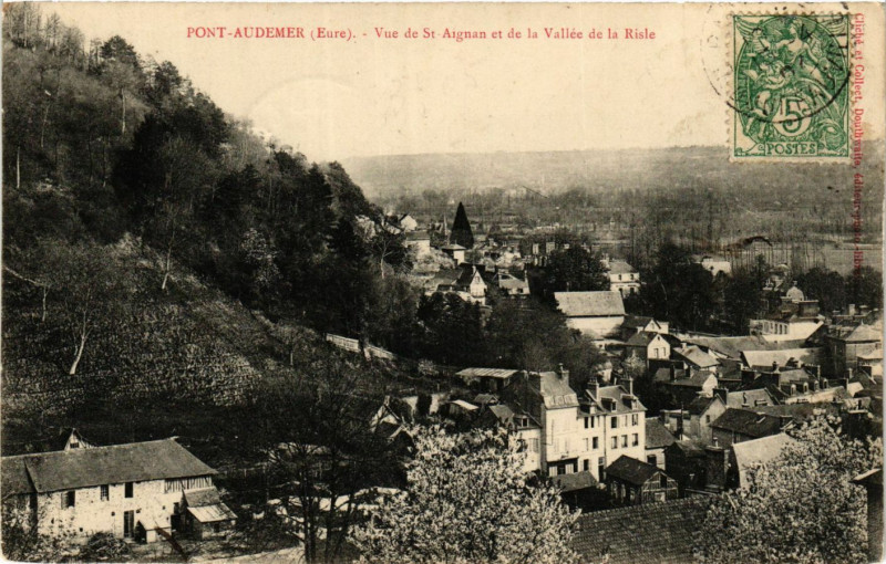 Carte postale ancienne Pont-Audemer - Vue de Saint-Aignan et de la Vallée de la Risle à Pont-Audemer