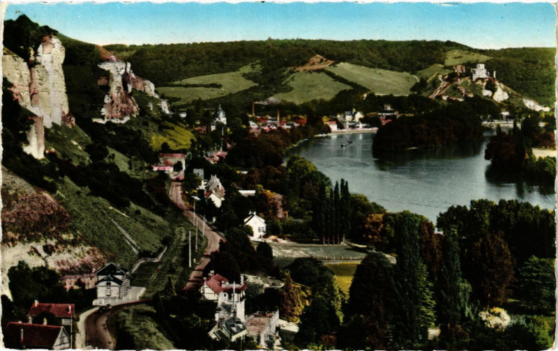Carte postale ancienne Les Andelys Chateau Gaillard de la Cote du Thiot aux Andelys
