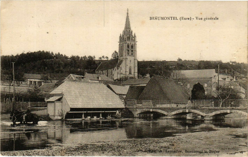 Carte postale ancienne Beaumontel - Vue générale à Beaumontel