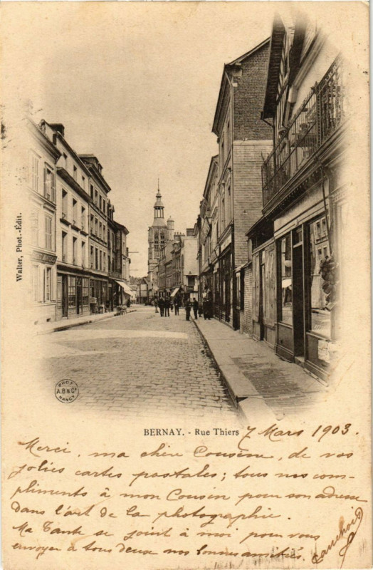 Carte postale ancienne Bernay - Rue Thiers à Bernay