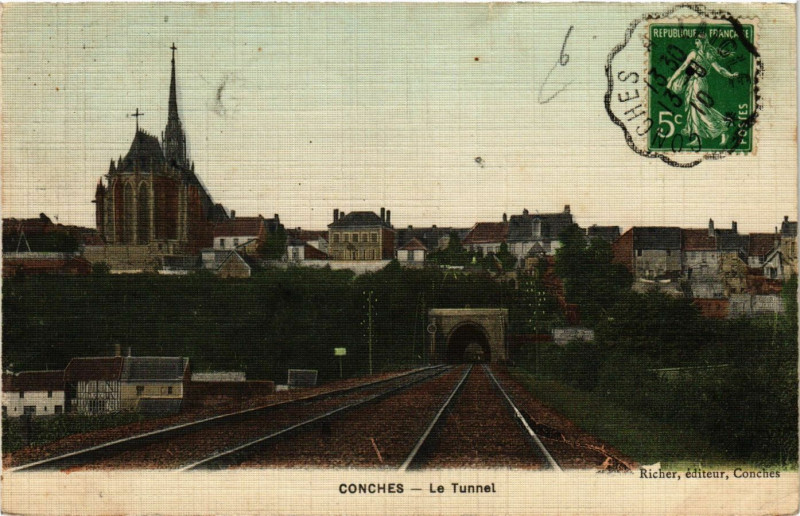 Carte postale ancienne Conches - Le Tunnel