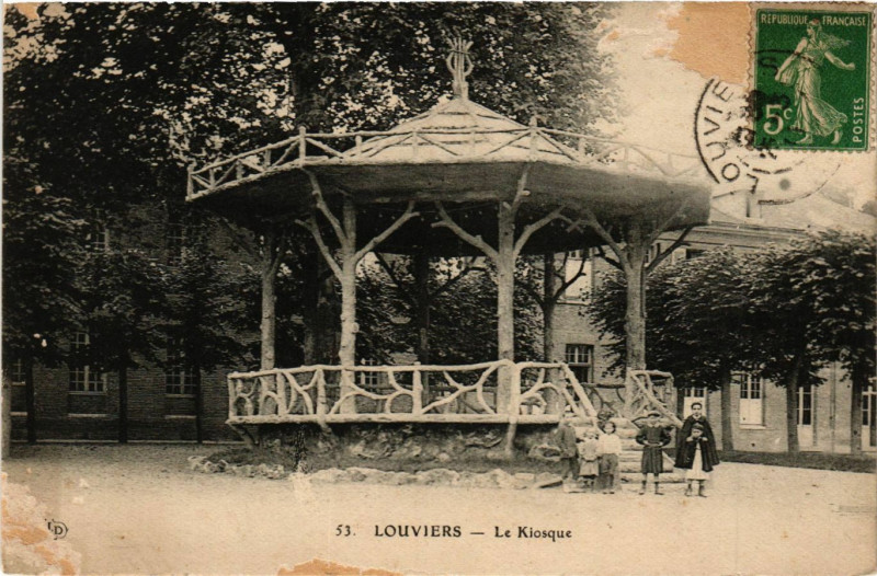 Carte postale ancienne Louviers - Le Kiosque à Louviers