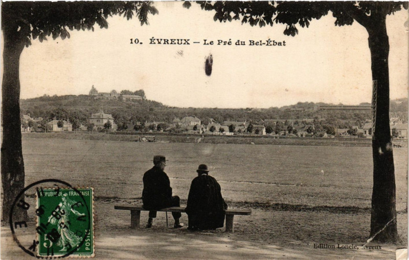 Carte postale ancienne Evreux - Le Pré du Bel-Ebat à Évreux