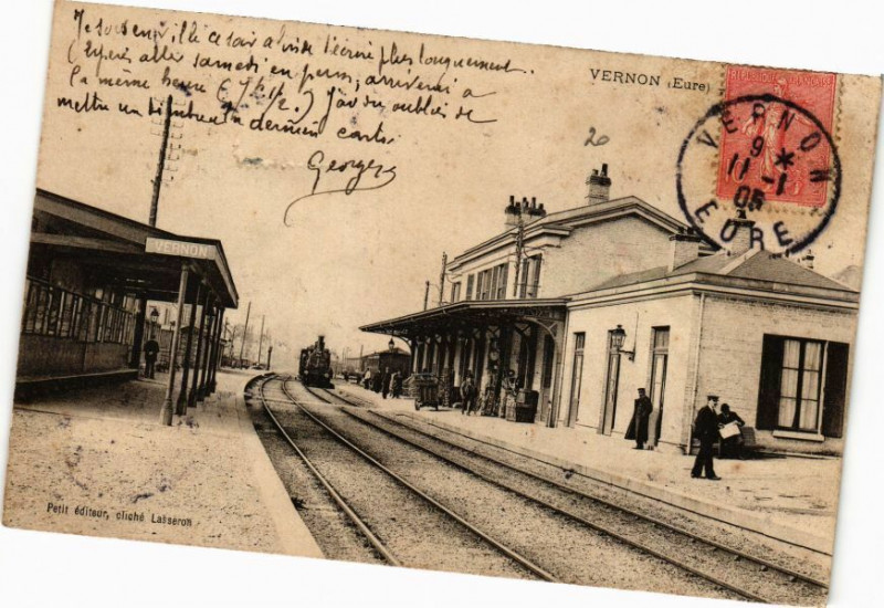 Carte postale ancienne Vernon - La Gare à Vernon