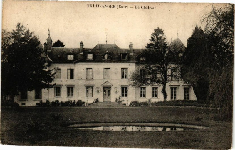 Carte postale ancienne Truit-Anger - Le Chateau