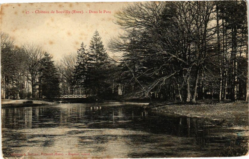 Carte postale ancienne Chateau de Souvilly - Dans le Parc