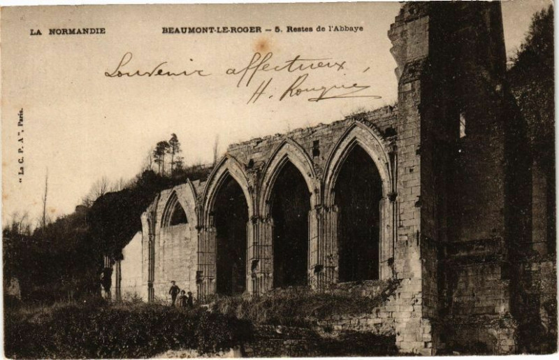 Carte postale ancienne Beaumont-le-Roger - Restes de l'Abbaye à Beaumont-le-Roger