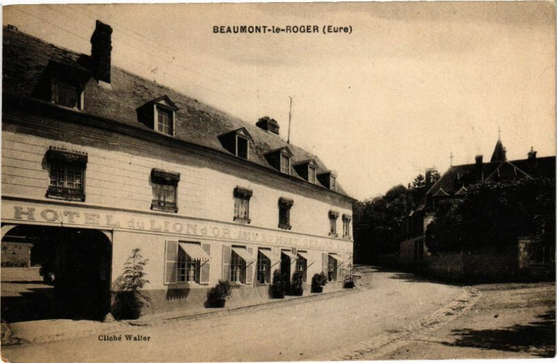 Carte postale ancienne Beaumont-le-Roger à Beaumont-le-Roger