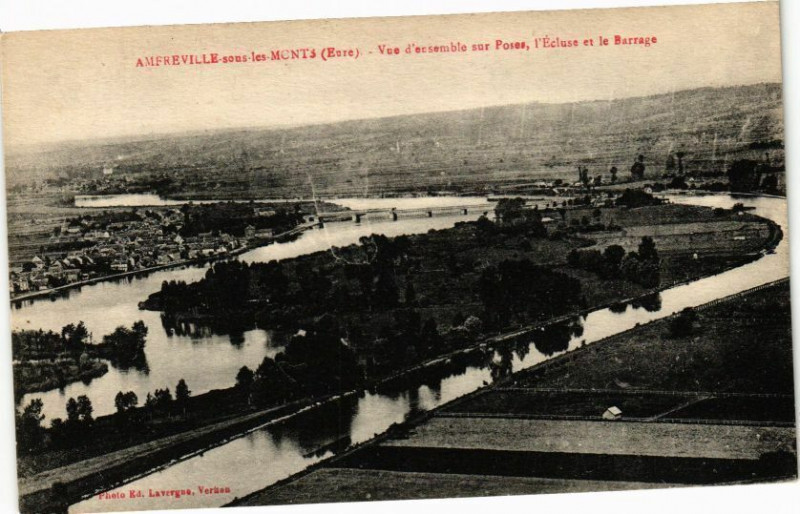 Carte postale ancienne Amfreville-sous-les-Monts - Vue d'ensemble sur Poses l'Ecluse à Amfreville-sous-les-Monts