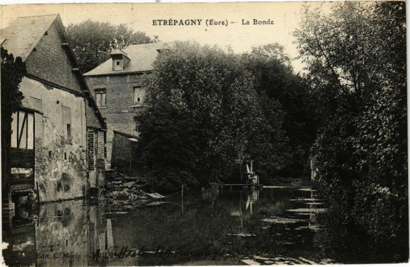 Carte postale ancienne Etrepagny - La Bonde à Étrépagny