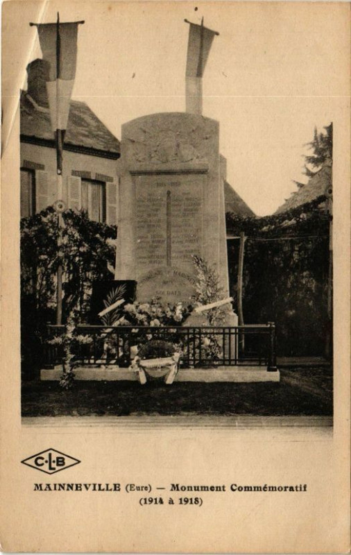 Carte postale ancienne Mainneville - Monument Commémoratif (1914 a 1918) à Mainneville