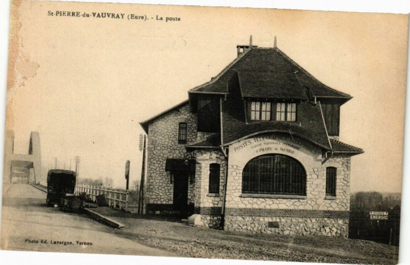 Carte postale ancienne Saint-Pierre-du-Vauvray - La poste à Saint-Pierre-du-Vauvray