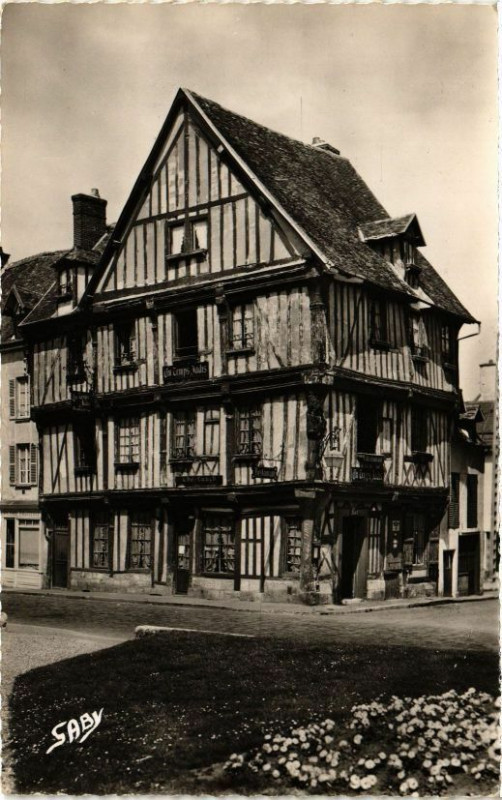 Carte postale ancienne Vernon - Le Vieux Logis à Vernon