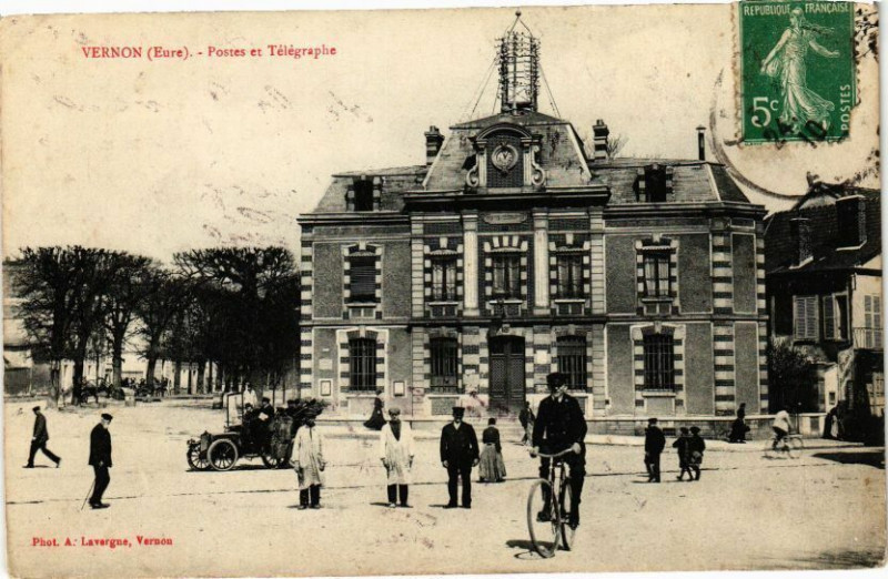 Carte postale ancienne Vernon - Postes et Télégraphe à Vernon