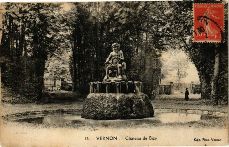 Carte postale ancienne Vernon - Chateau de Bizy à Vernon