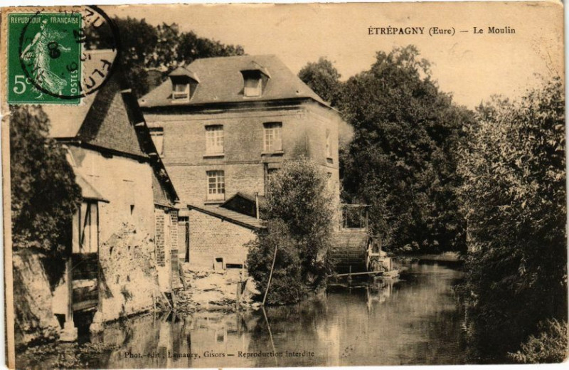 Carte postale ancienne Etrepagny - Le Moulin à Étrépagny