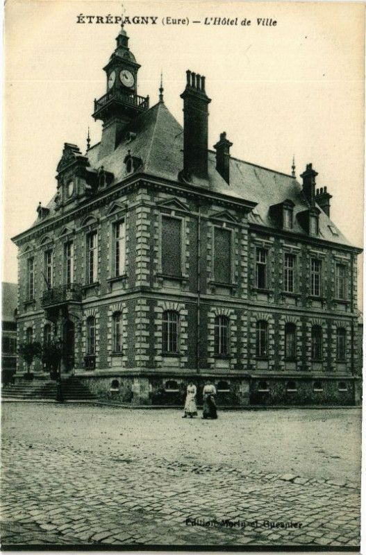 Carte postale ancienne Etrepagny - L'Hotel de Ville à Étrépagny